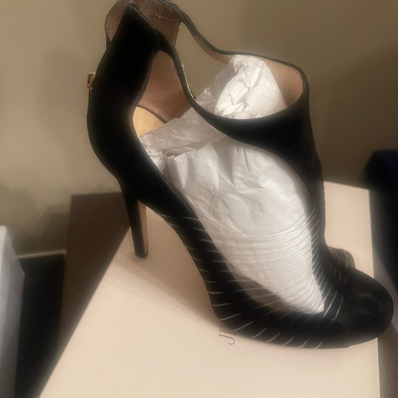 SOLD!!!! Jimmy Choo sandal - Picture 6 of 8